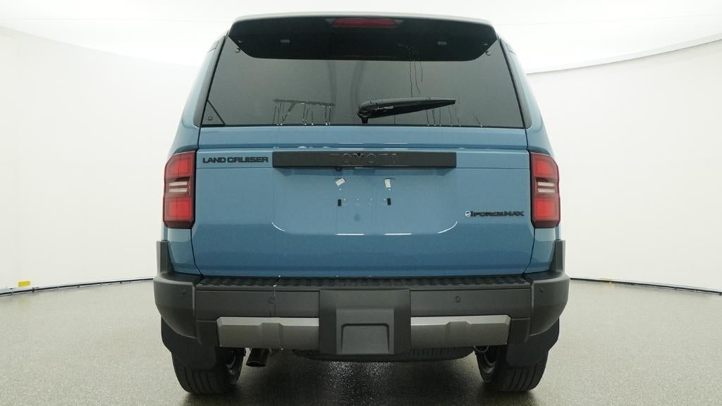 2027 Toyota Land Cruiser Base
