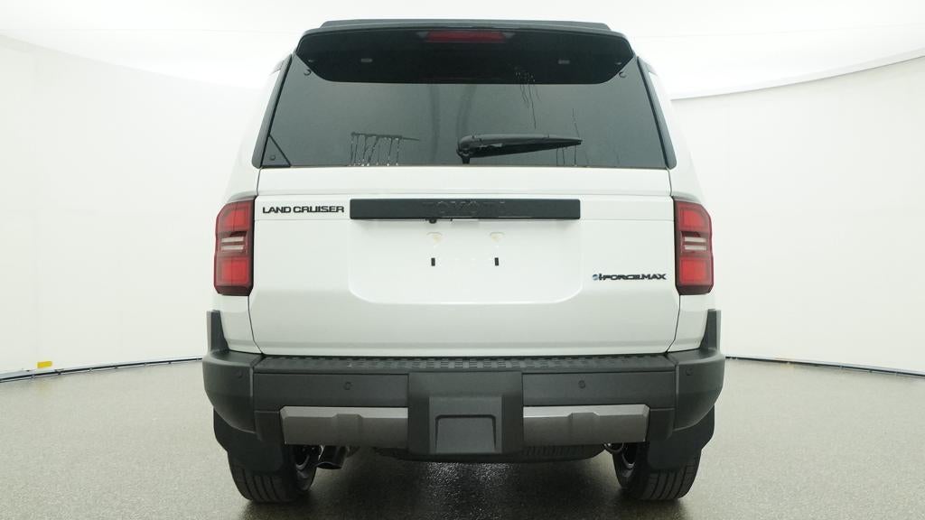 2027 Toyota Land Cruiser Base