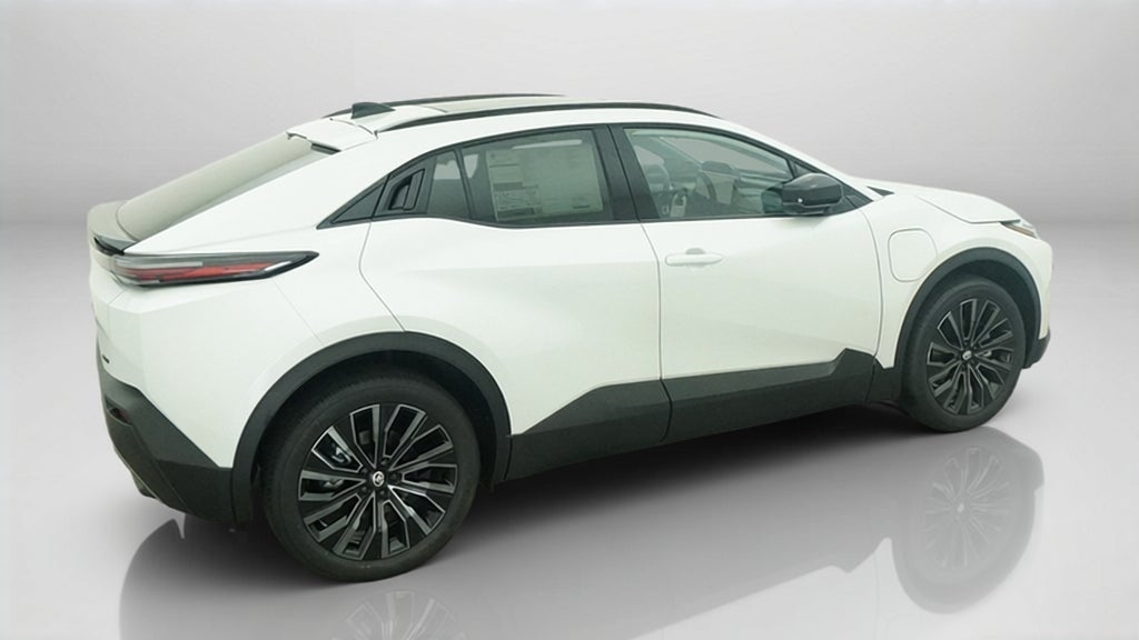 2027 Toyota C-HR XSE