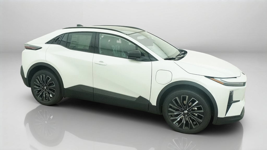 2027 Toyota C-HR XSE