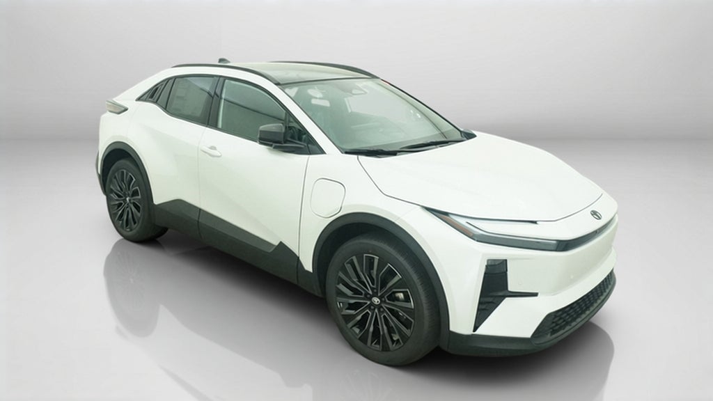 2027 Toyota C-HR XSE