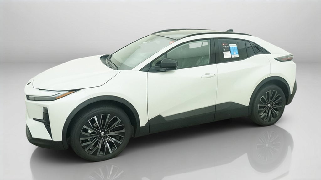 2027 Toyota C-HR XSE