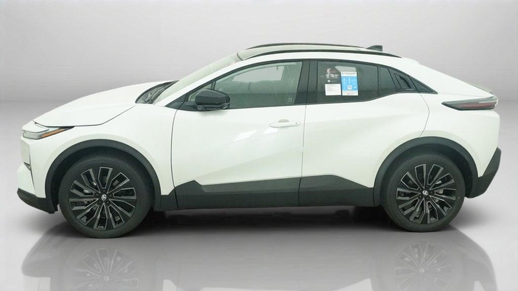 2027 Toyota C-HR XSE
