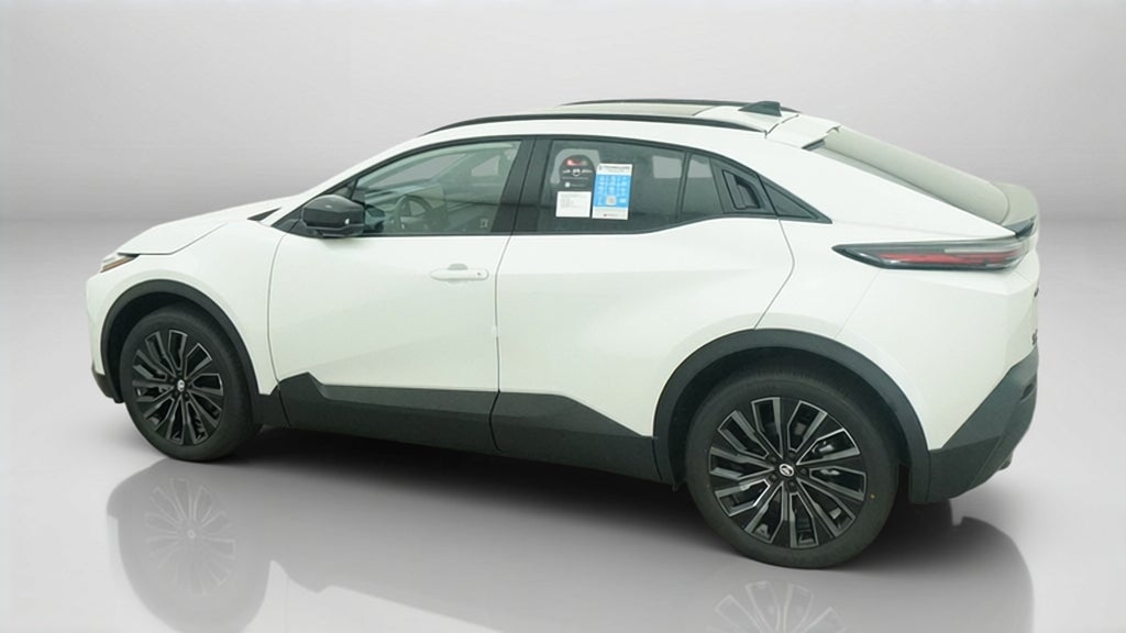 2027 Toyota C-HR XSE