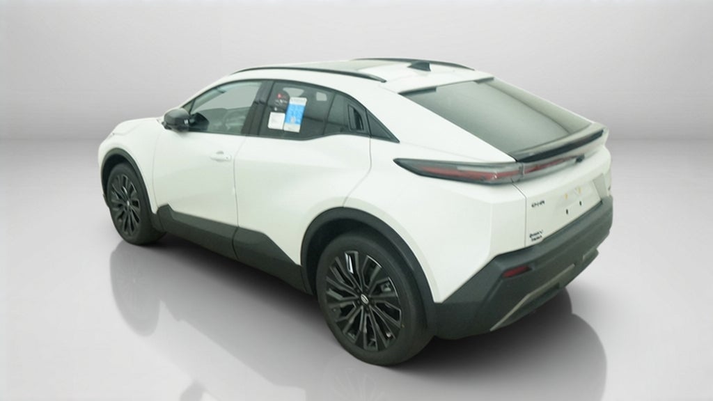 2027 Toyota C-HR XSE