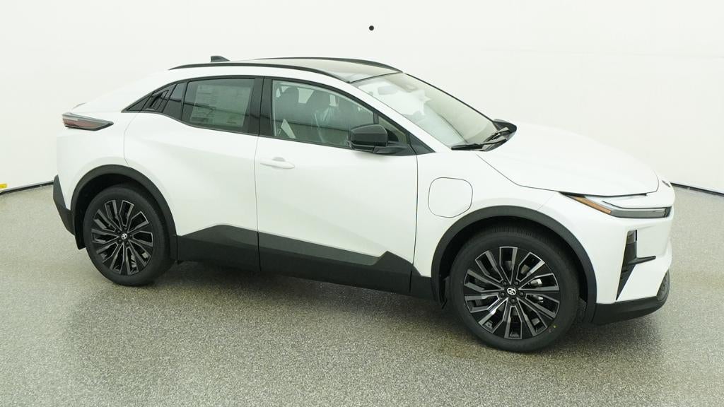 2026 Toyota C-HR XSE