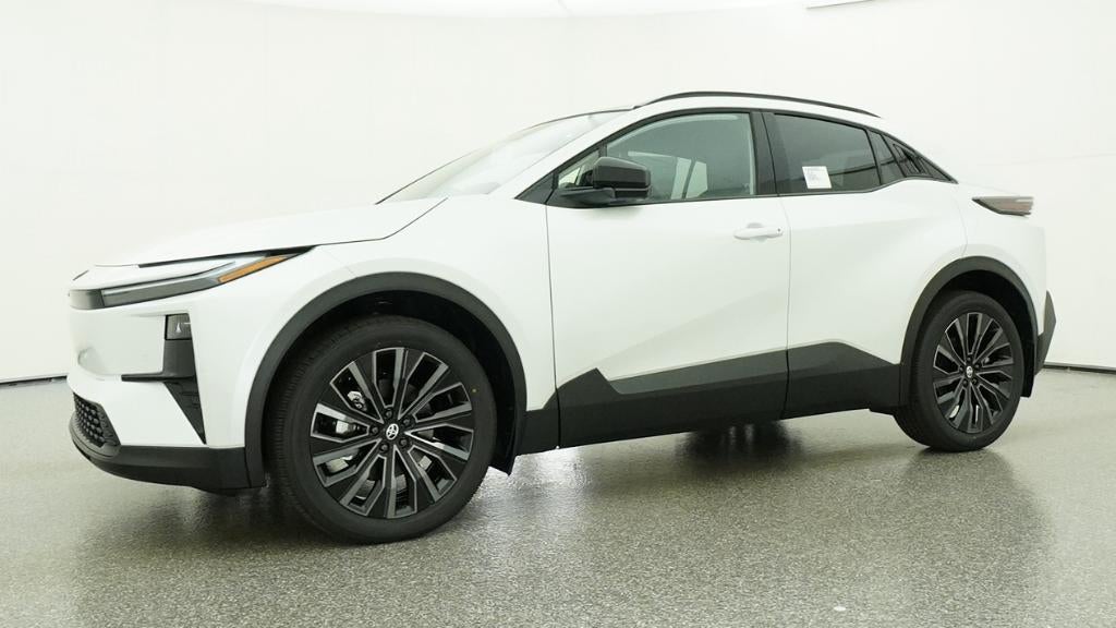 2026 Toyota C-HR XSE