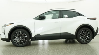 2026 Toyota C-HR XSE