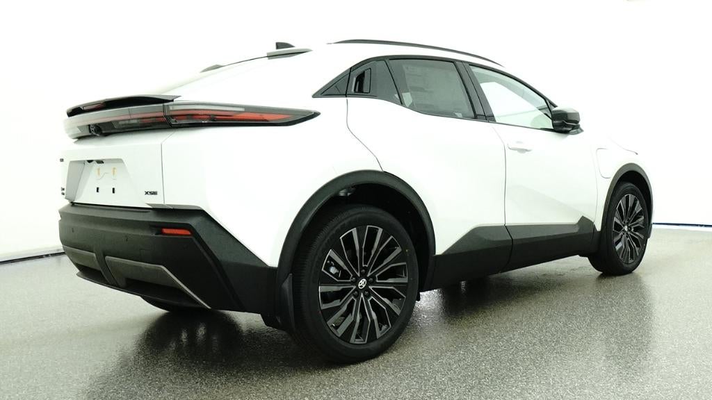 2026 Toyota C-HR XSE