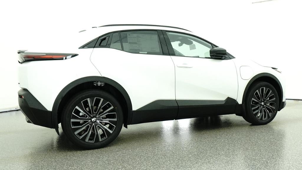 2026 Toyota C-HR XSE
