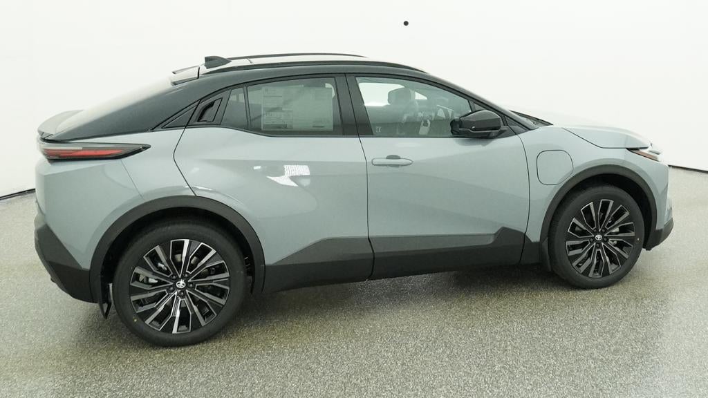 2026 Toyota C-HR XSE