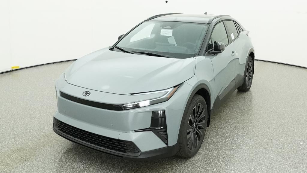 2026 Toyota C-HR XSE