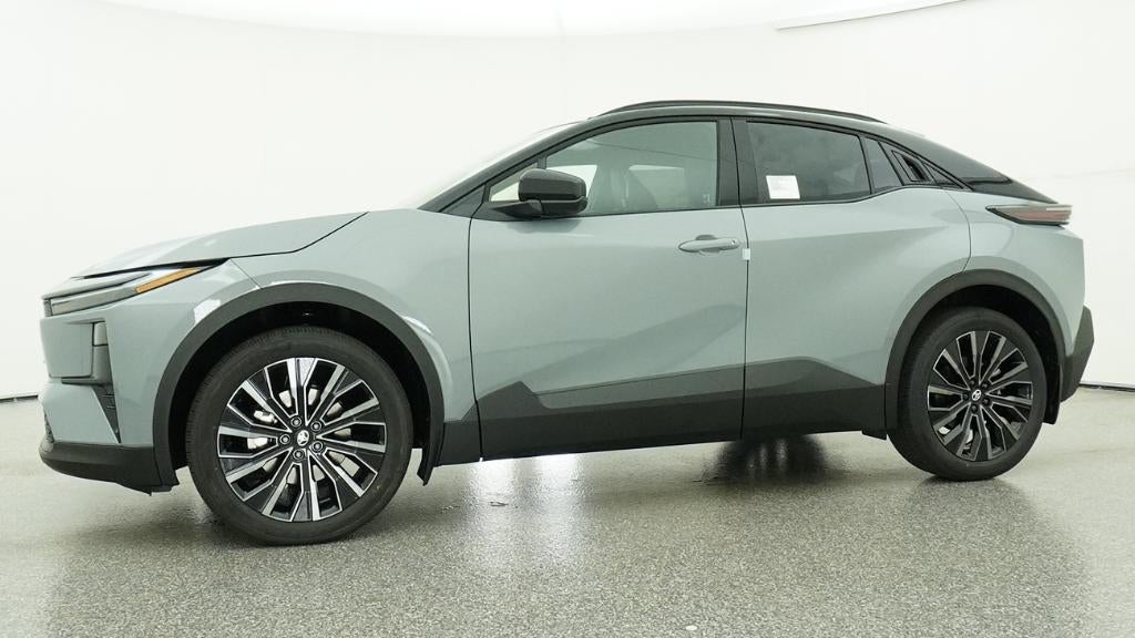 2026 Toyota C-HR XSE