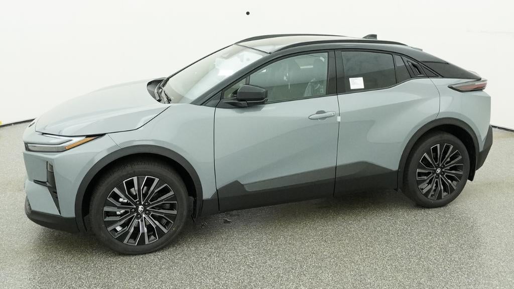 2026 Toyota C-HR XSE
