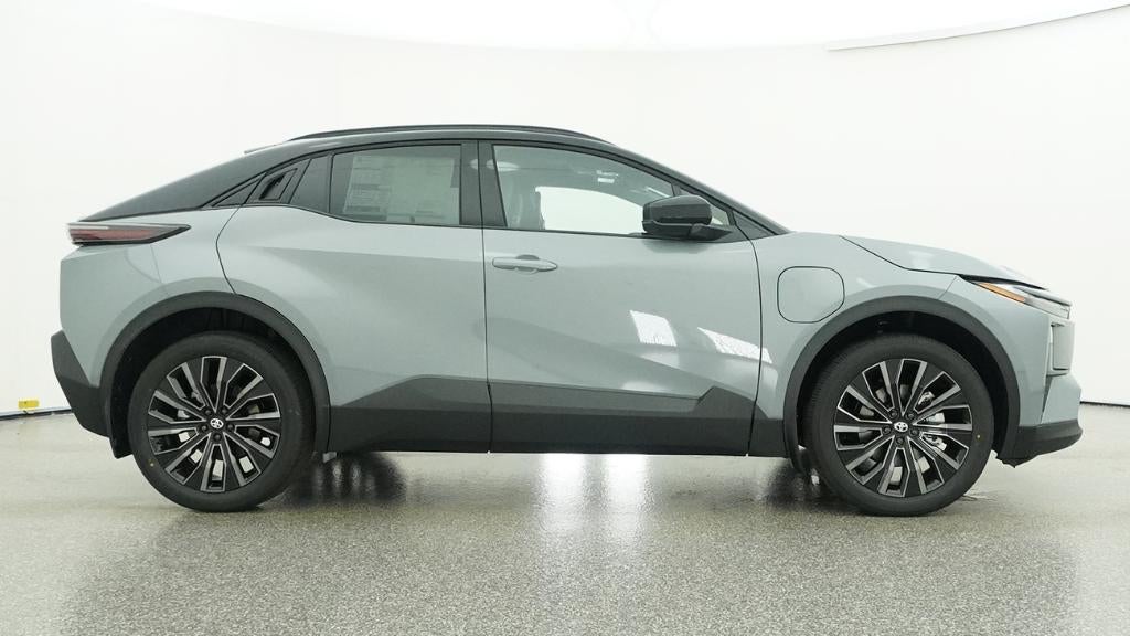 2026 Toyota C-HR XSE
