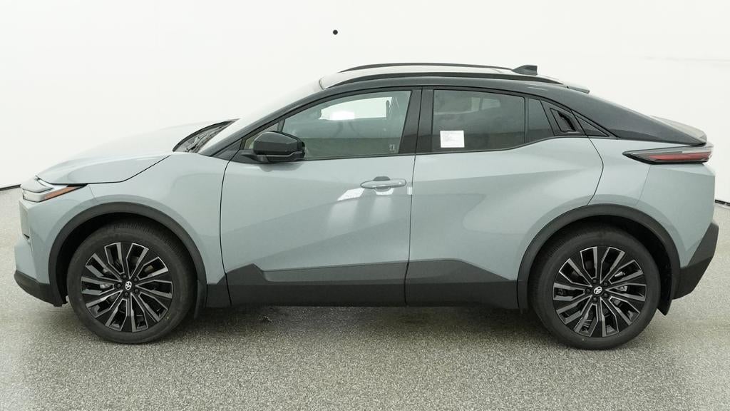 2026 Toyota C-HR XSE