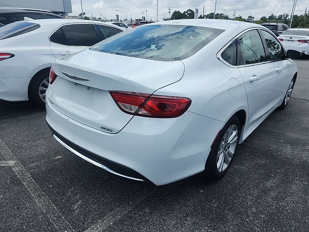 2015 Chrysler 200 Limited