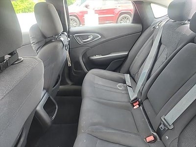 2015 Chrysler 200 Limited