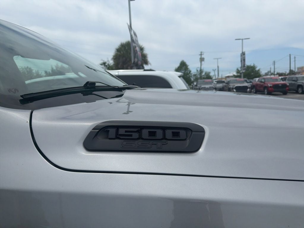 2025 RAM 1500 Warlock