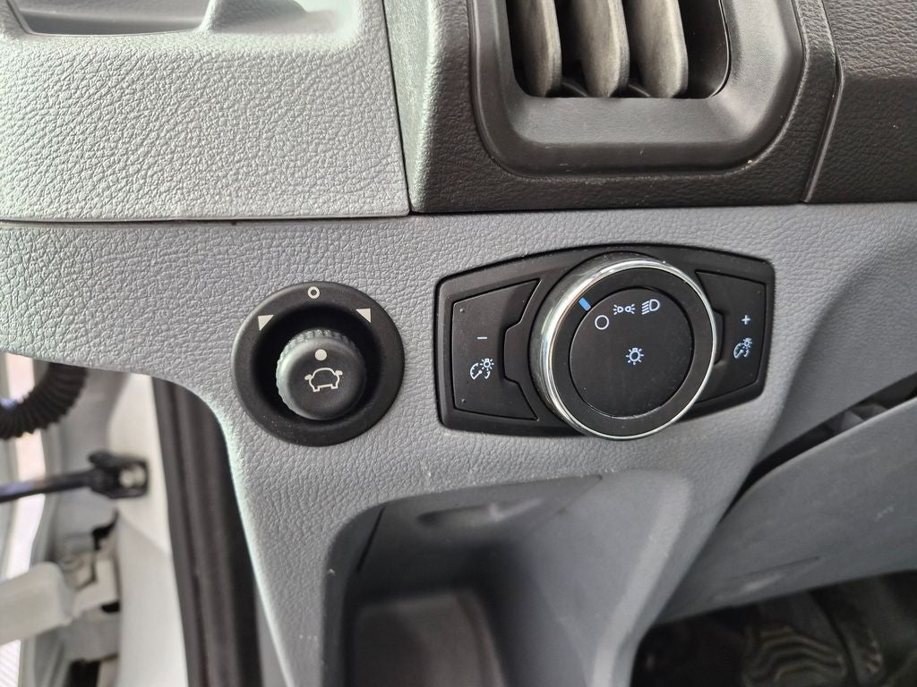 2018 Ford Transit Base