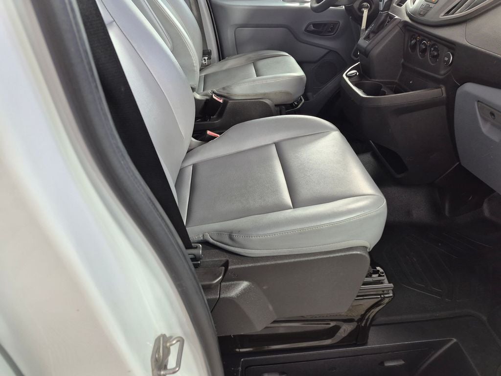 2018 Ford Transit Base