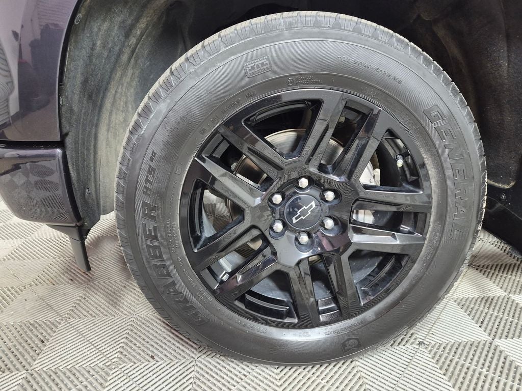 2023 Chevrolet Silverado Custom