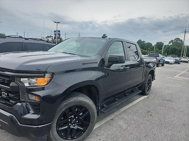 2023 Chevrolet Silverado Custom