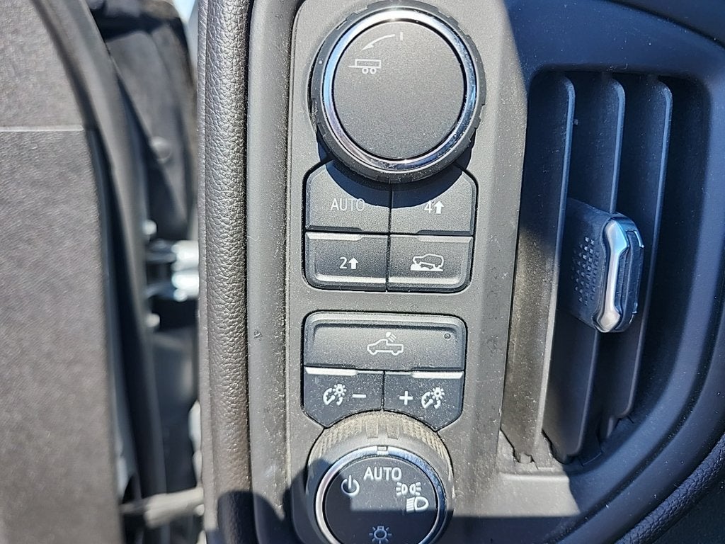 2024 Chevrolet Silverado Custom