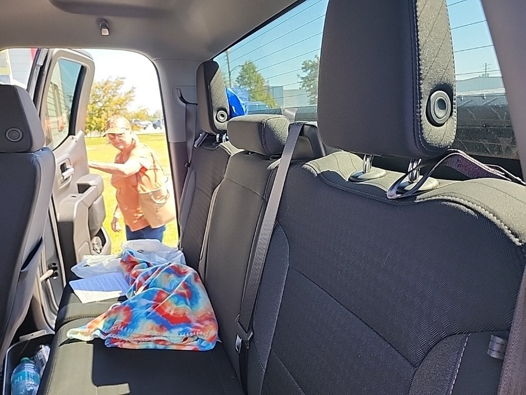 2024 Chevrolet Silverado Custom