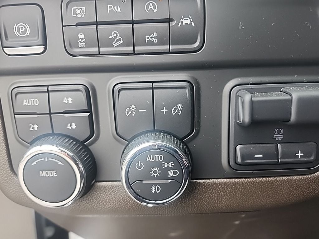 2025 Chevrolet Tahoe LT DURAMAX 3.0L TURBO-DIESEL