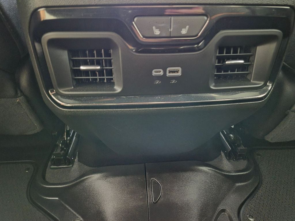 2024 GMC Sierra AT4