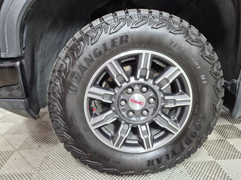 2024 GMC Sierra AT4