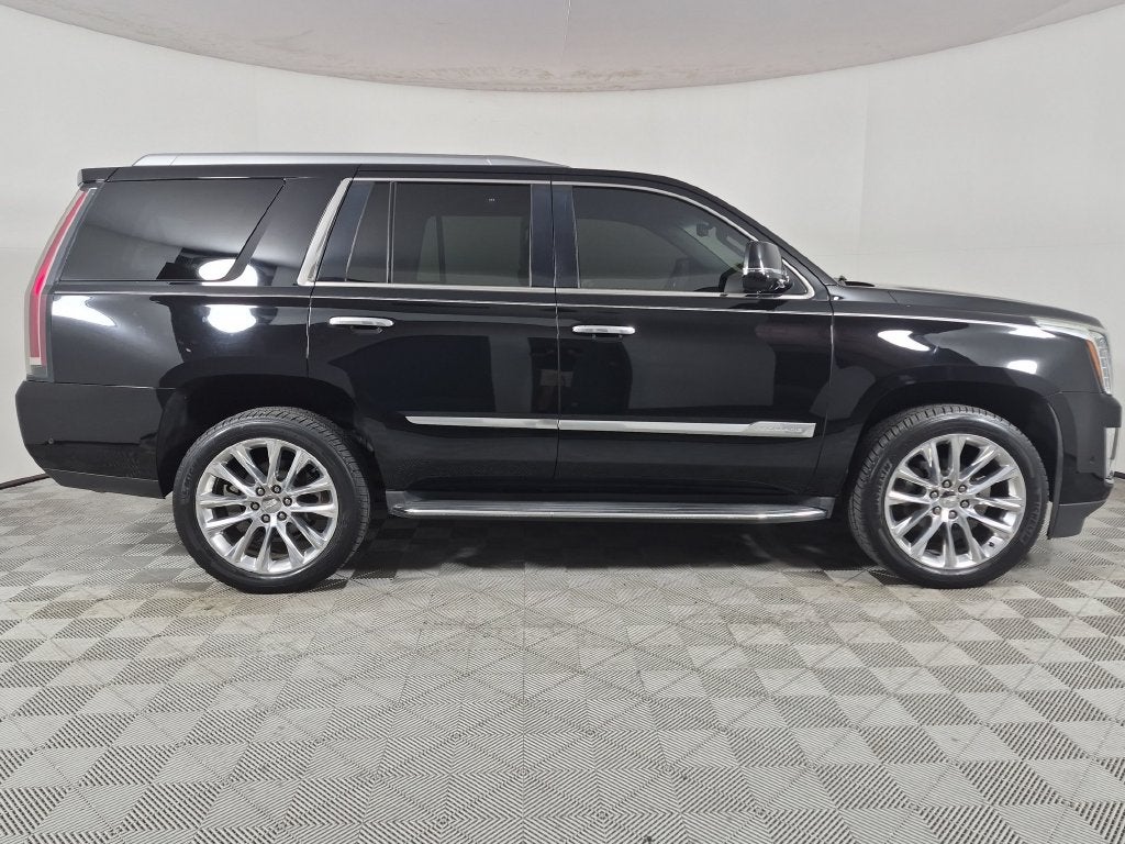 2018 Cadillac Escalade Luxury