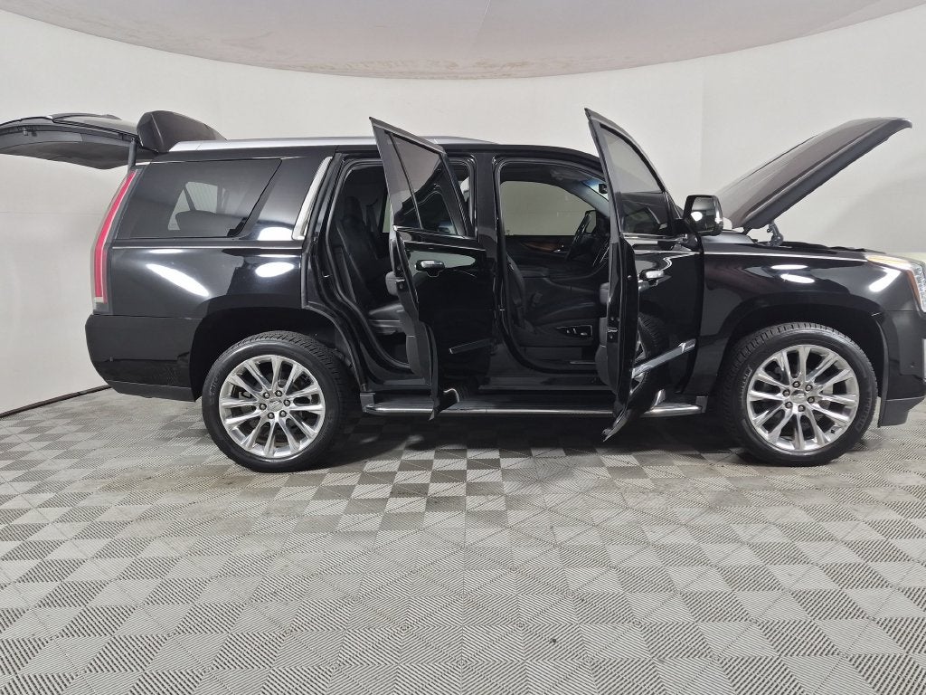 2018 Cadillac Escalade Luxury