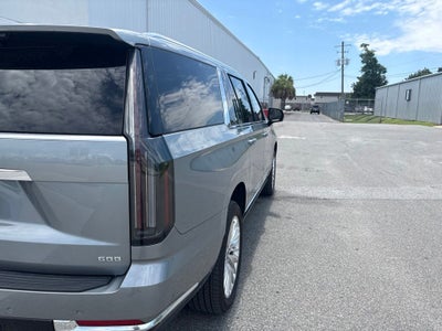 2025 Cadillac Escalade ESV Premium