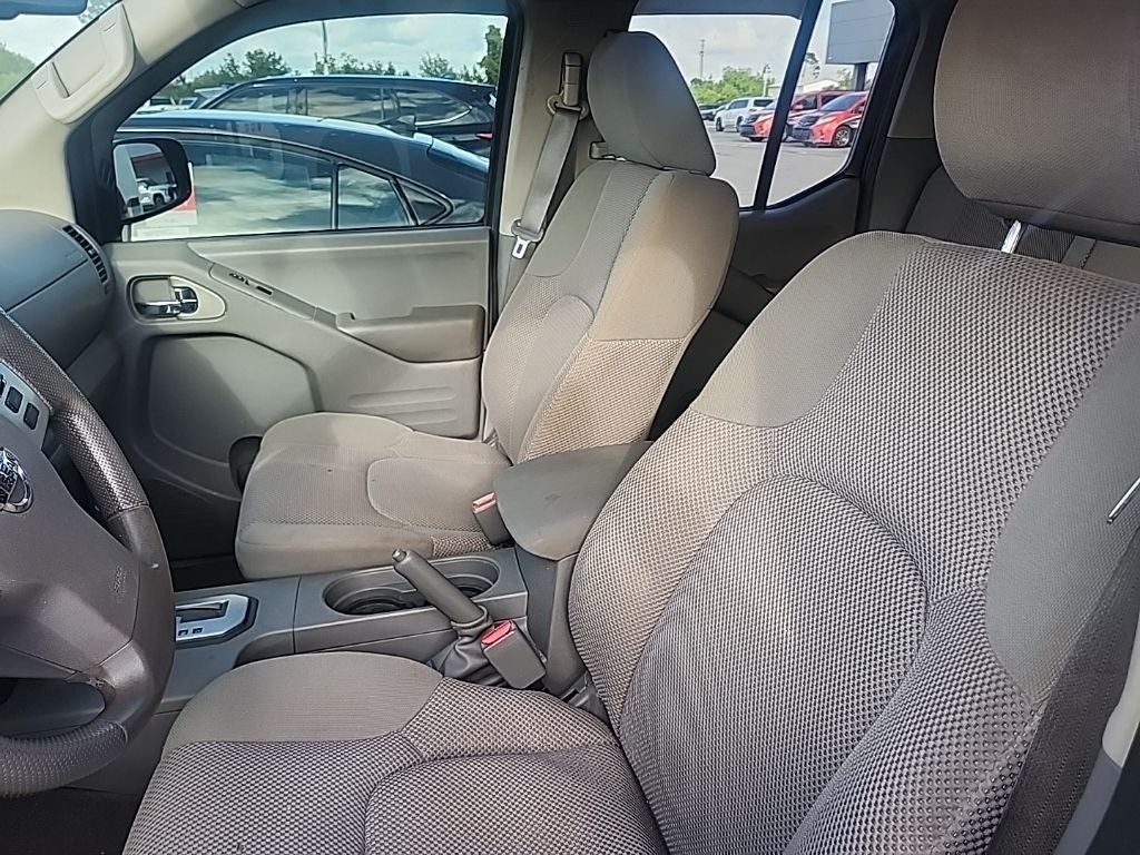 2021 Nissan Frontier SV