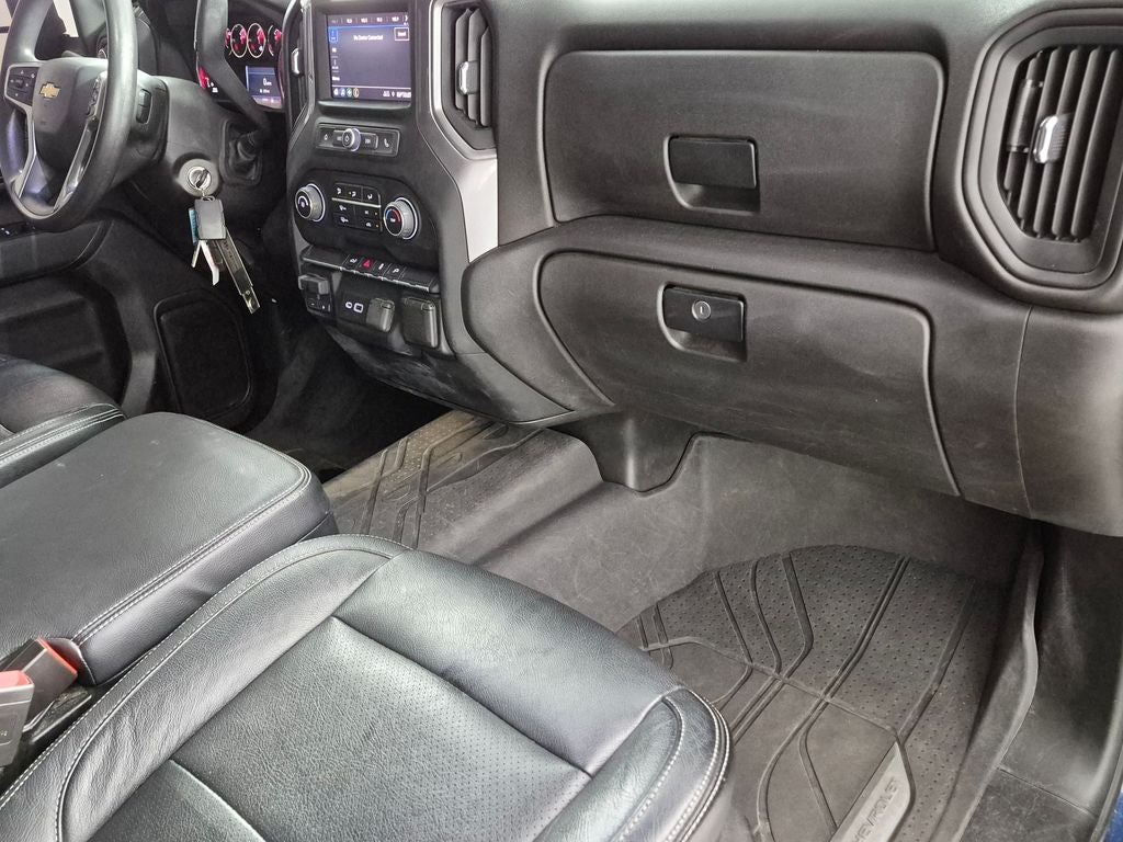 2022 Chevrolet Silverado HD Custom