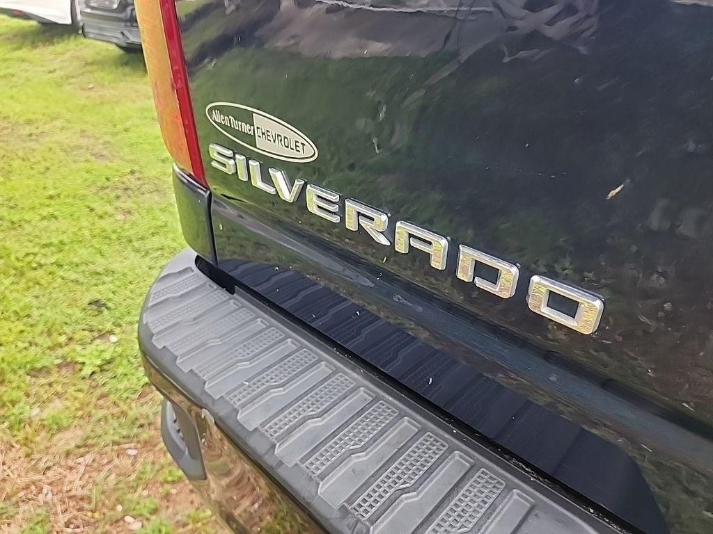 2022 Chevrolet Silverado HD Custom