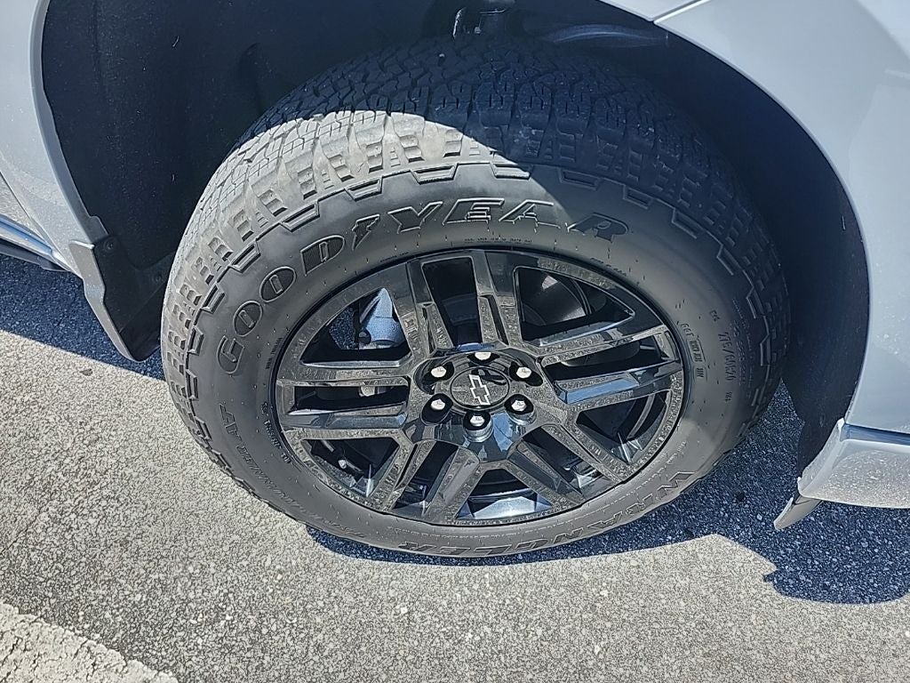 2025 Chevrolet Silverado RST