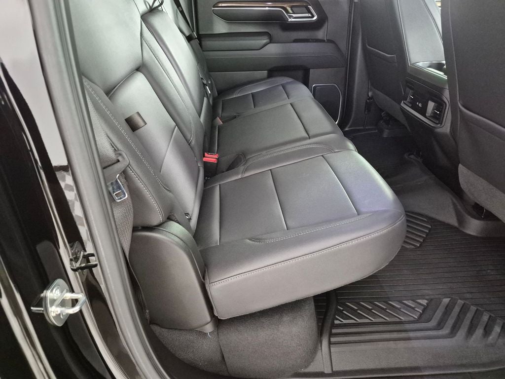 2023 Chevrolet Silverado RST