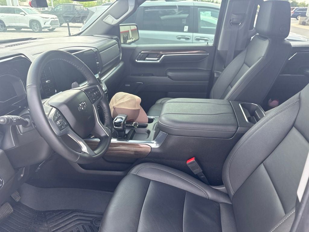 2023 Chevrolet Silverado RST
