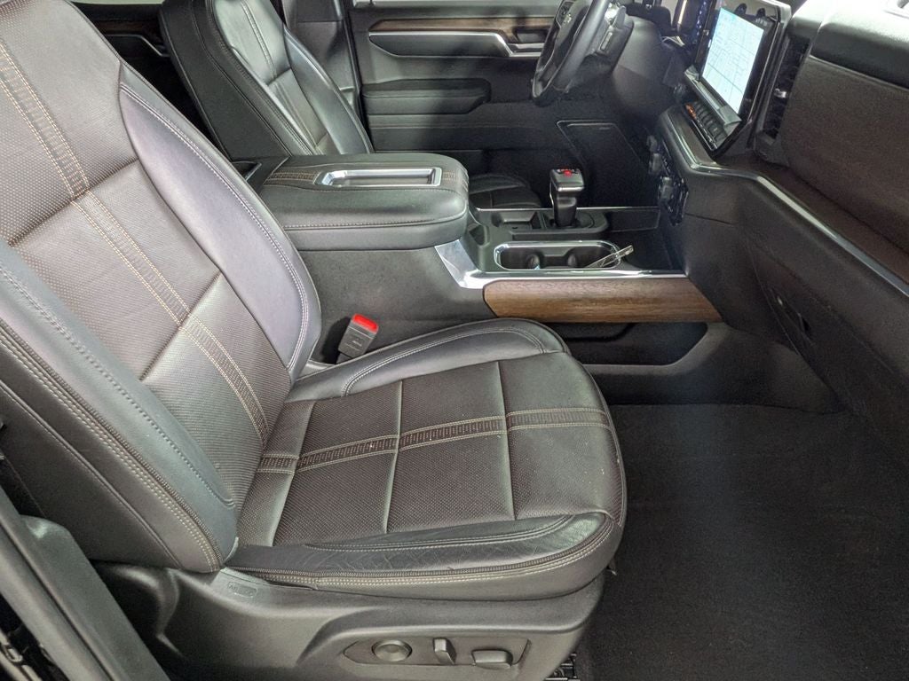 2022 Chevrolet Silverado High Country