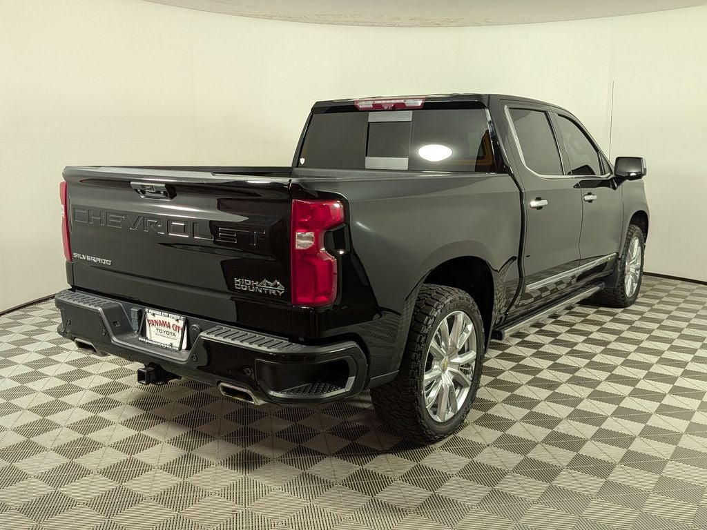 2022 Chevrolet Silverado High Country