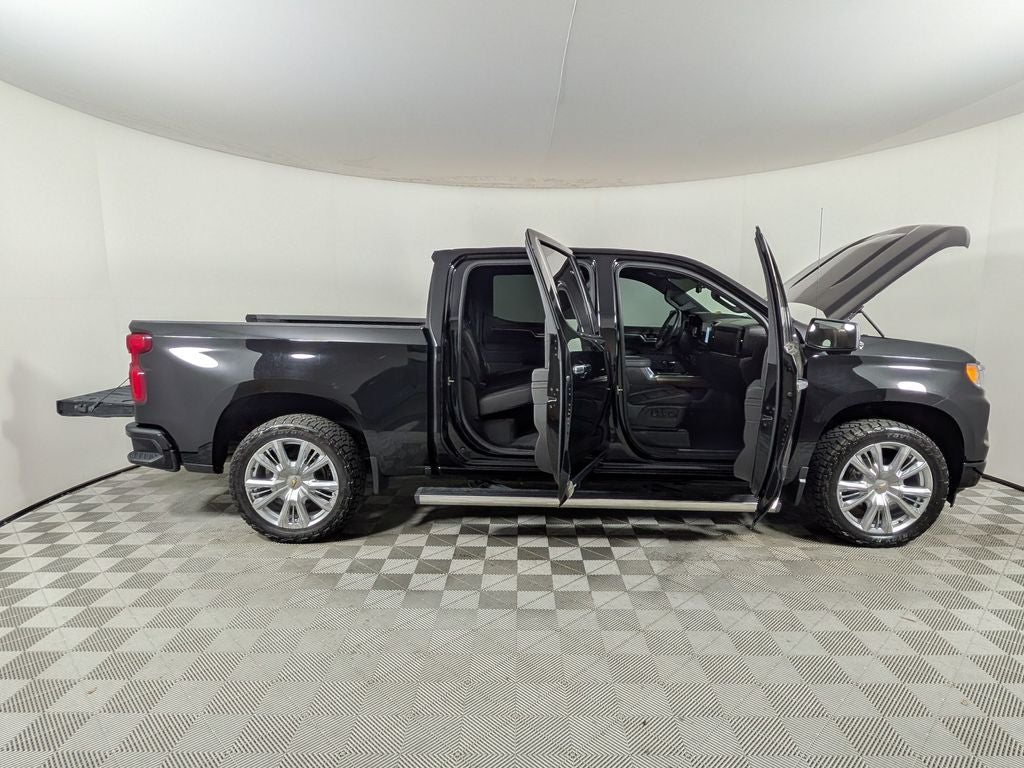 2022 Chevrolet Silverado High Country