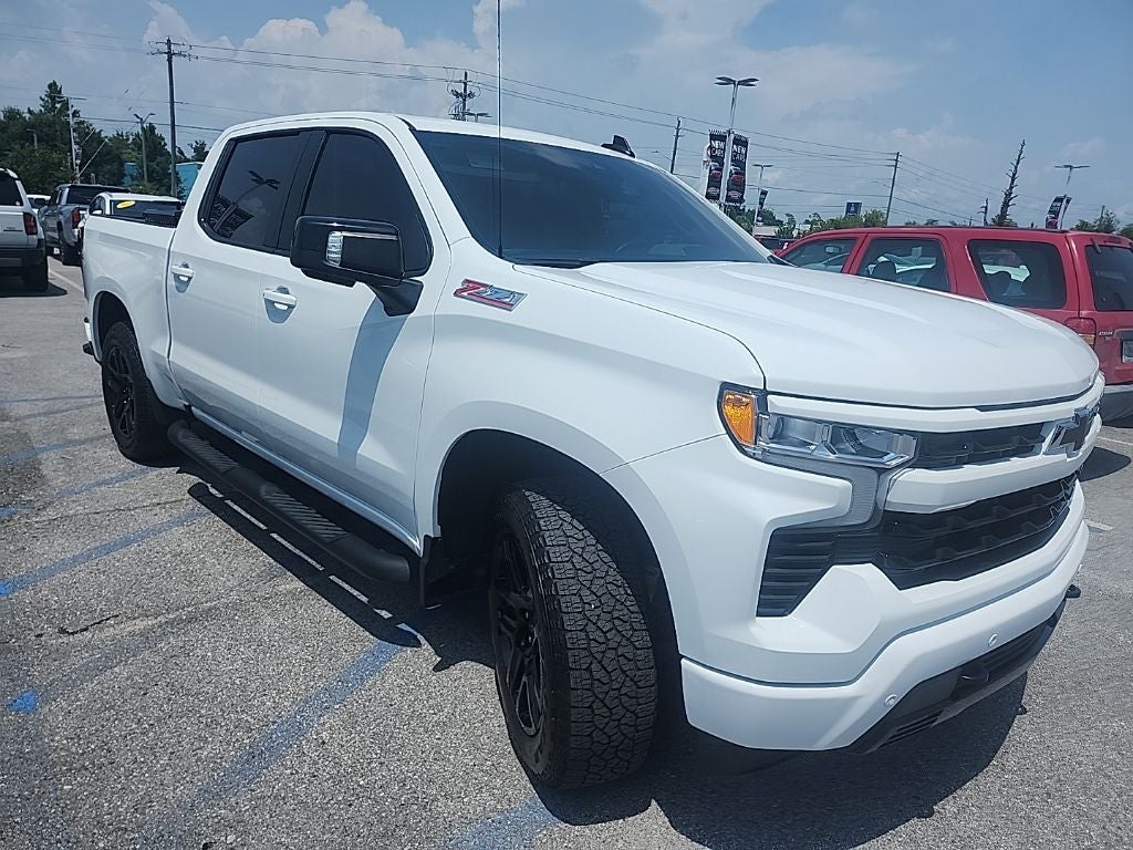 2025 Chevrolet Silverado RST