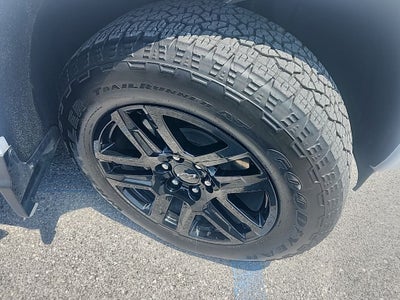 2025 Chevrolet Silverado RST