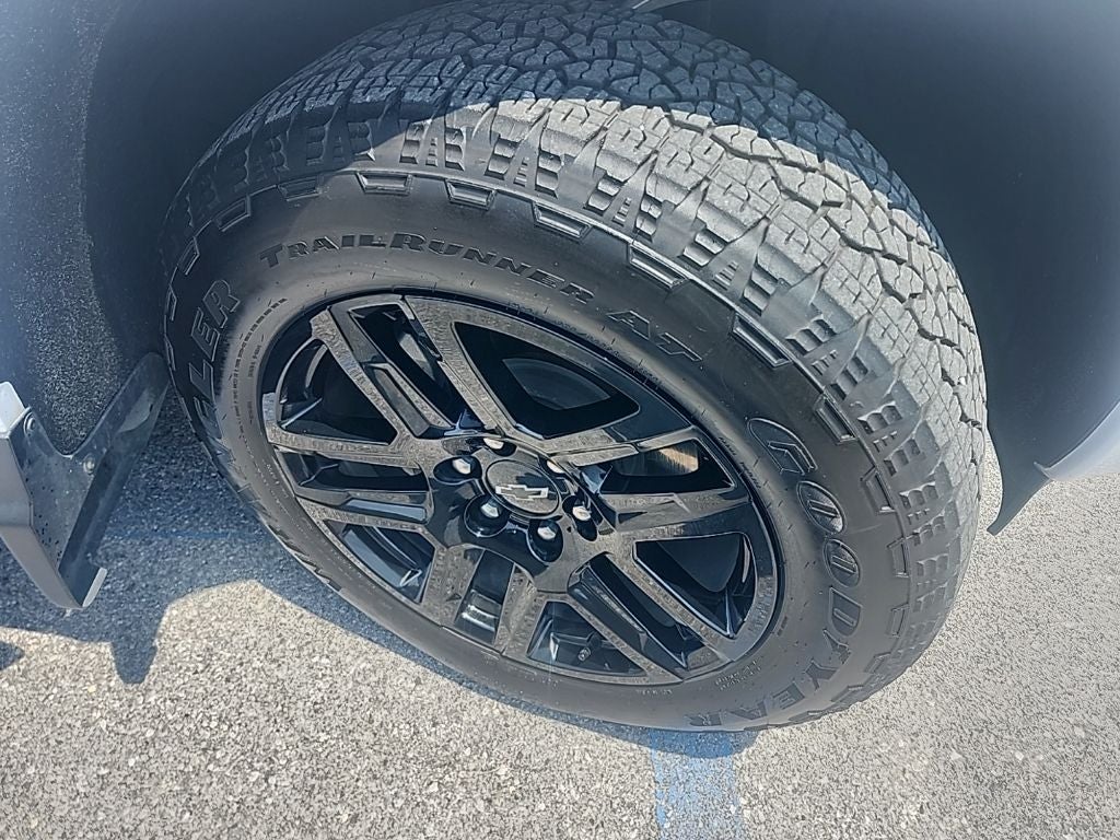 2025 Chevrolet Silverado RST