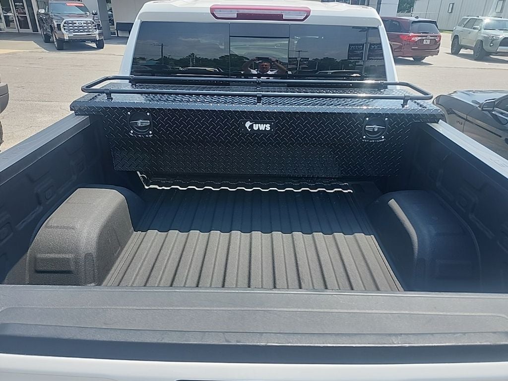 2025 Chevrolet Silverado RST