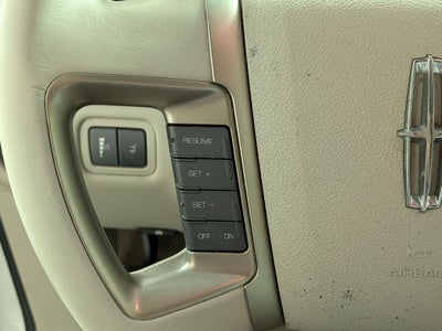 2010 Lincoln MKT Base