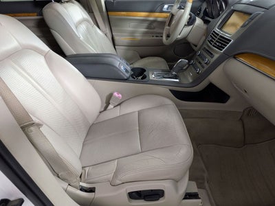 2010 Lincoln MKT Base